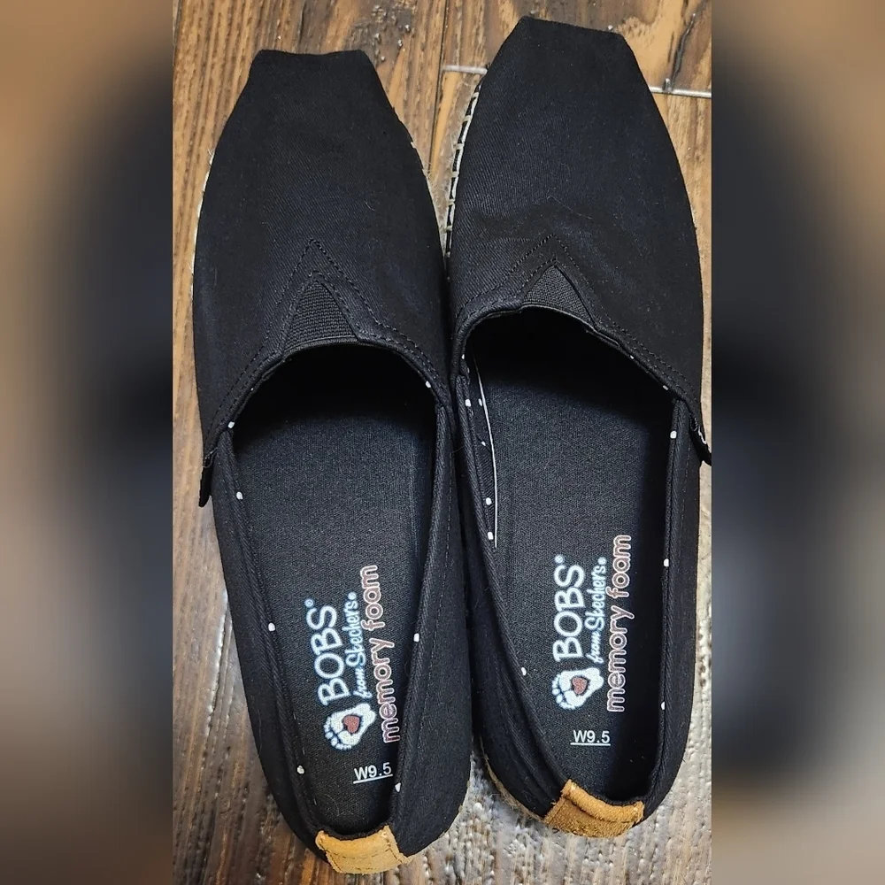 BOBS from Skechers nwob comfy